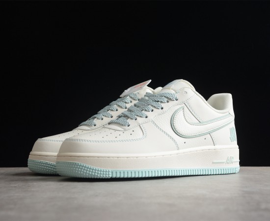 Undefeated x Nike Air Force 1 Low HL5696-789